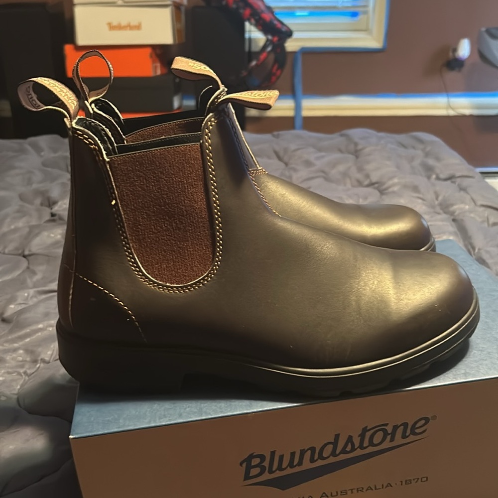 Elastic sided boot - Picture 3 of 6
